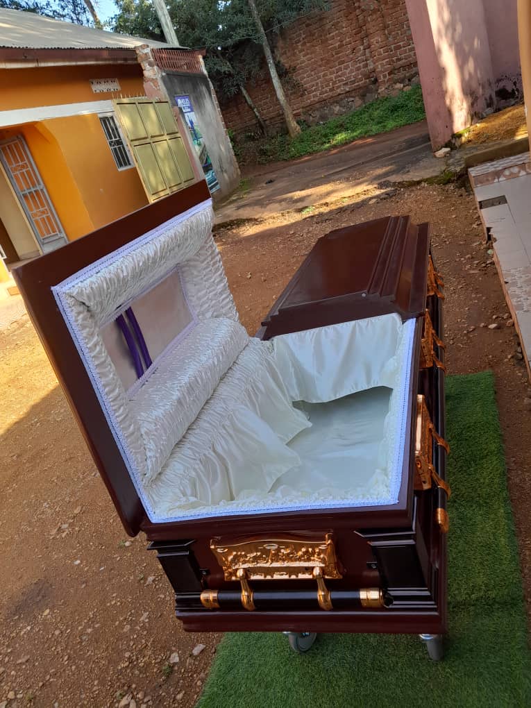Miles Casket 1 bg – office